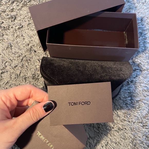 TOM FORD 56MM Cat Eye Sunglasses - Picture 14 of 14